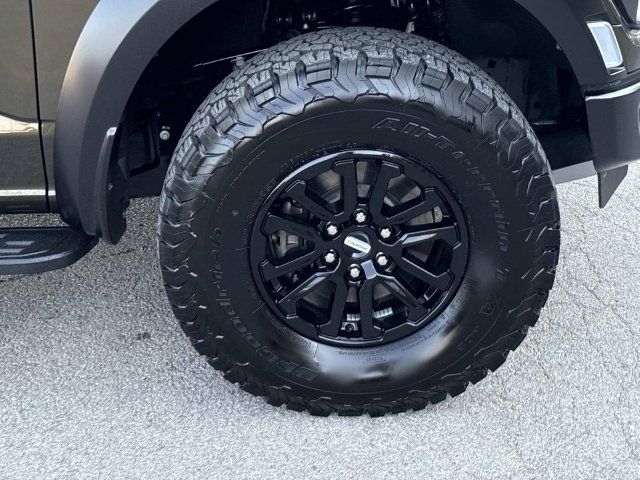 Certified 2025 Ford F150 Raptor AWD/4WD image 9
