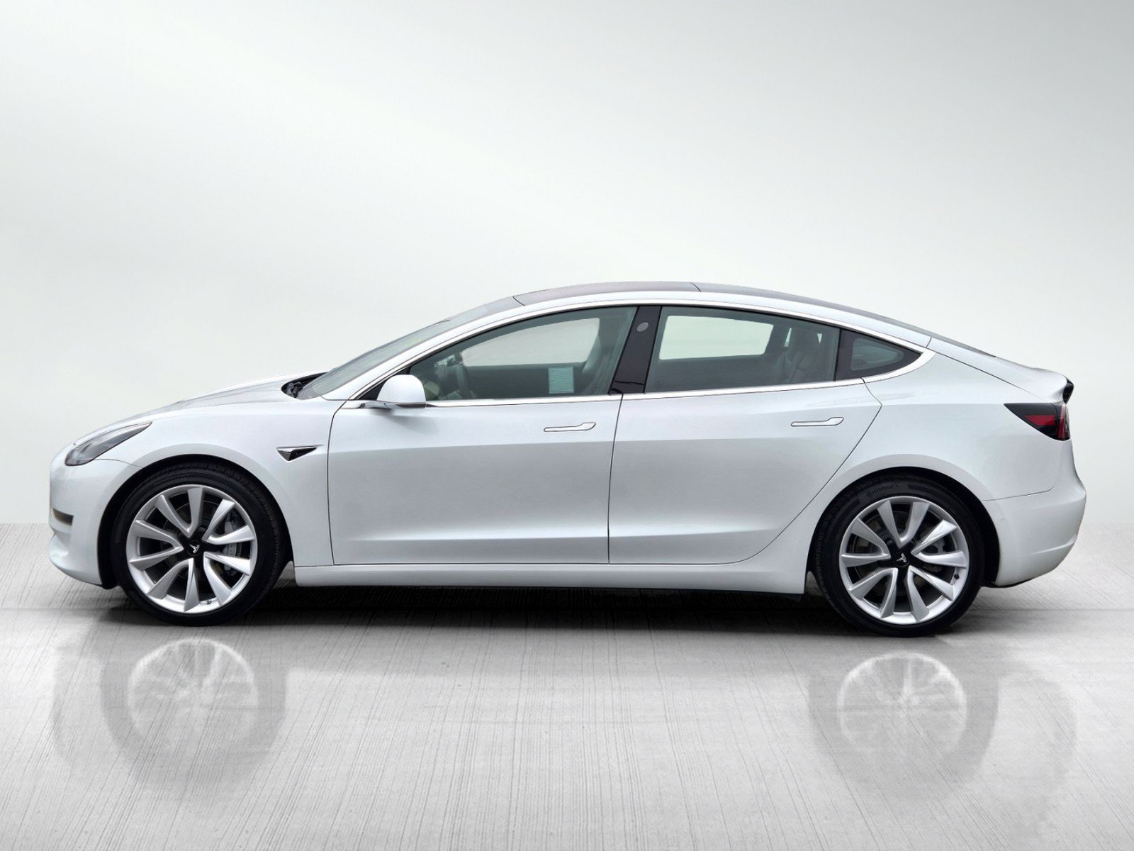 Used 2018 Tesla Model 3 Long Range AWD/4WD image 7