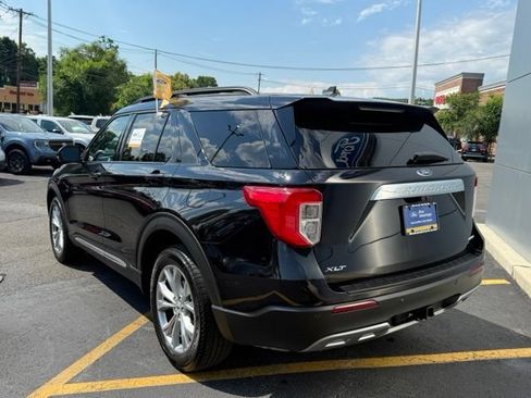 Certified 2023 Ford Explorer XLT w/ Equipment Group 202A AWD/4WD image 5