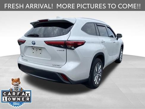 Used 2022 Toyota Highlander Limited AWD/4WD image 4