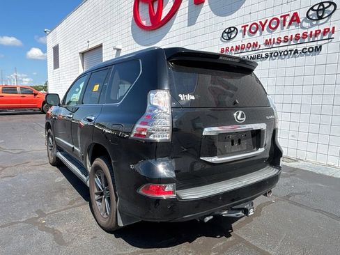 Used 2017 Lexus GX 460 Luxury AWD/4WD image 6