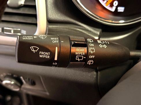 Used 2019 Jeep Grand Cherokee Laredo image 28