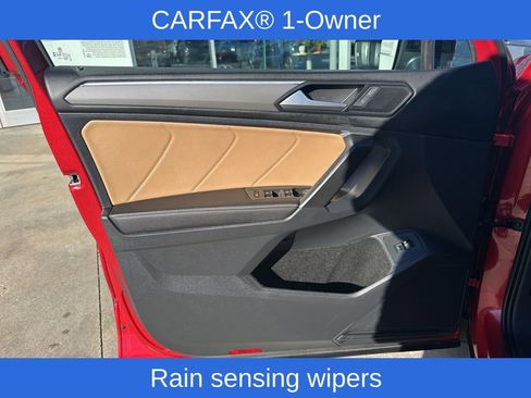 Used 2024 Volkswagen Tiguan SE R-Line image 14