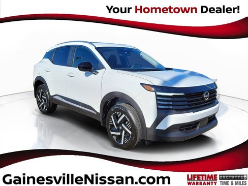 New 2026 Nissan Kicks SV w/ SV Premium Package FWD image 1