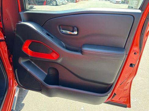 Certified 2025 Nissan Frontier PRO-4X w/ Interior Protection Package AWD/4WD image 34