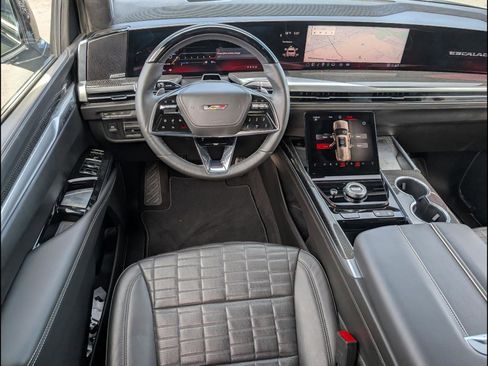 Used 2026 Cadillac Escalade V w/ LPO, ONYX Package image 10