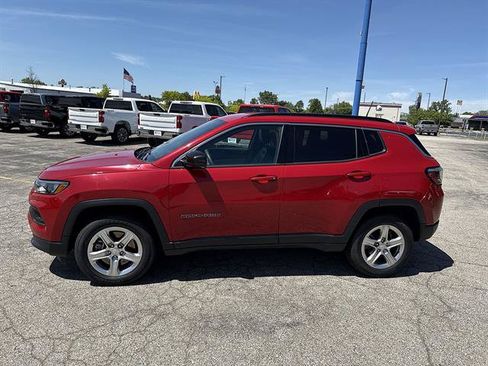 Used 2024 Jeep Compass Latitude AWD/4WD image 52