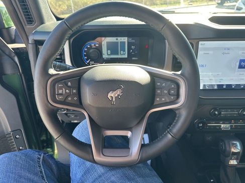 Used 2024 Ford Bronco Outer Banks image 17