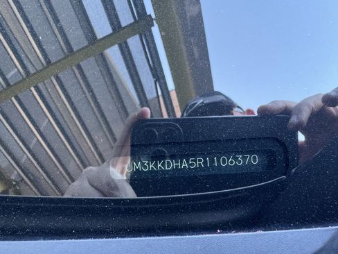 Used 2024 MAZDA CX-90 Plug-In Hybrid w/ Premium Pkg image 48