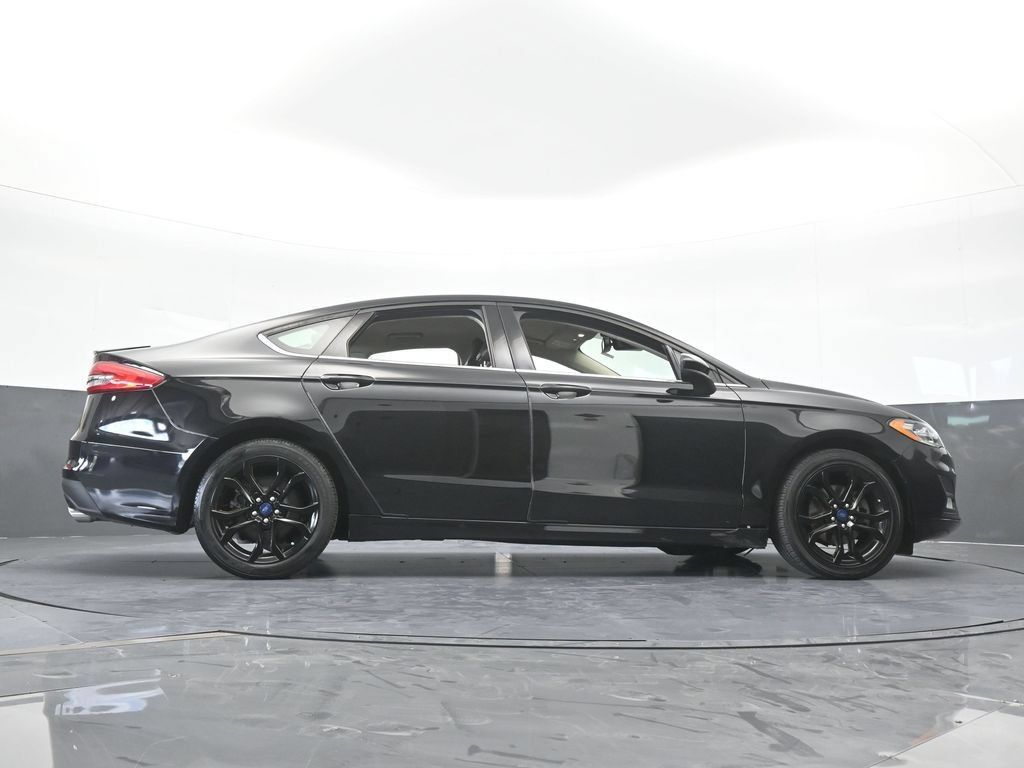 Used 2019 Ford Fusion SE w/ Equipment Group 151A FWD image 65