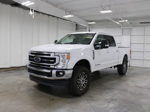 Used 2021 Ford F250 Lariat image 4