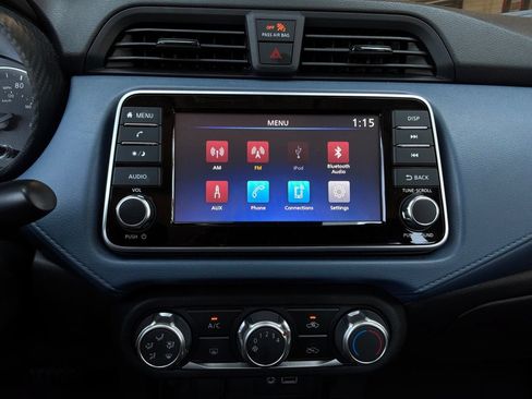 Used 2025 Nissan Versa SV FWD image 24