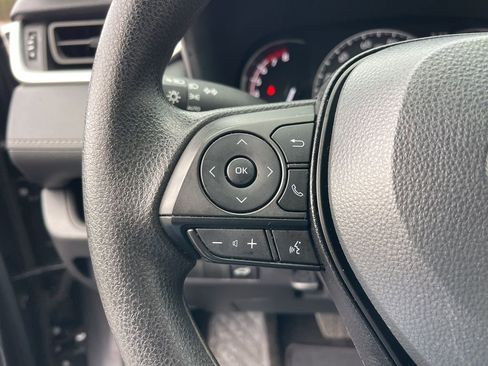 Certified 2025 Toyota RAV4 XLE image 17