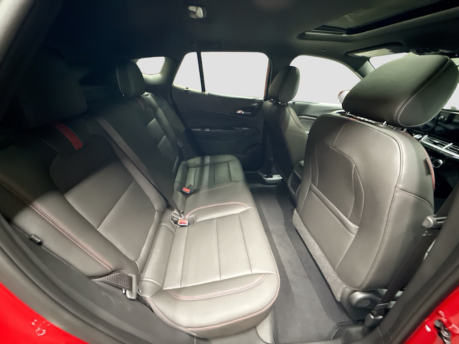 New 2026 Chevrolet Trax RS w/ Sunroof Package FWD image 30