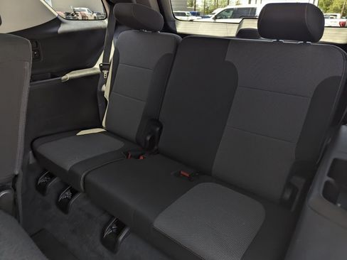 Used 2020 Chevrolet Traverse LS w/ LPO, Blackout Package FWD image 9