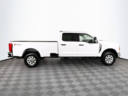 Used 2024 Ford F350 XLT w/ FX4 Off-Road Package AWD/4WD image 8