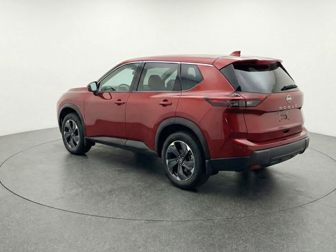 Used 2025 Nissan Rogue SV AWD/4WD image 6