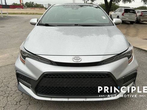 Used 2022 Toyota Corolla SE FWD image 3