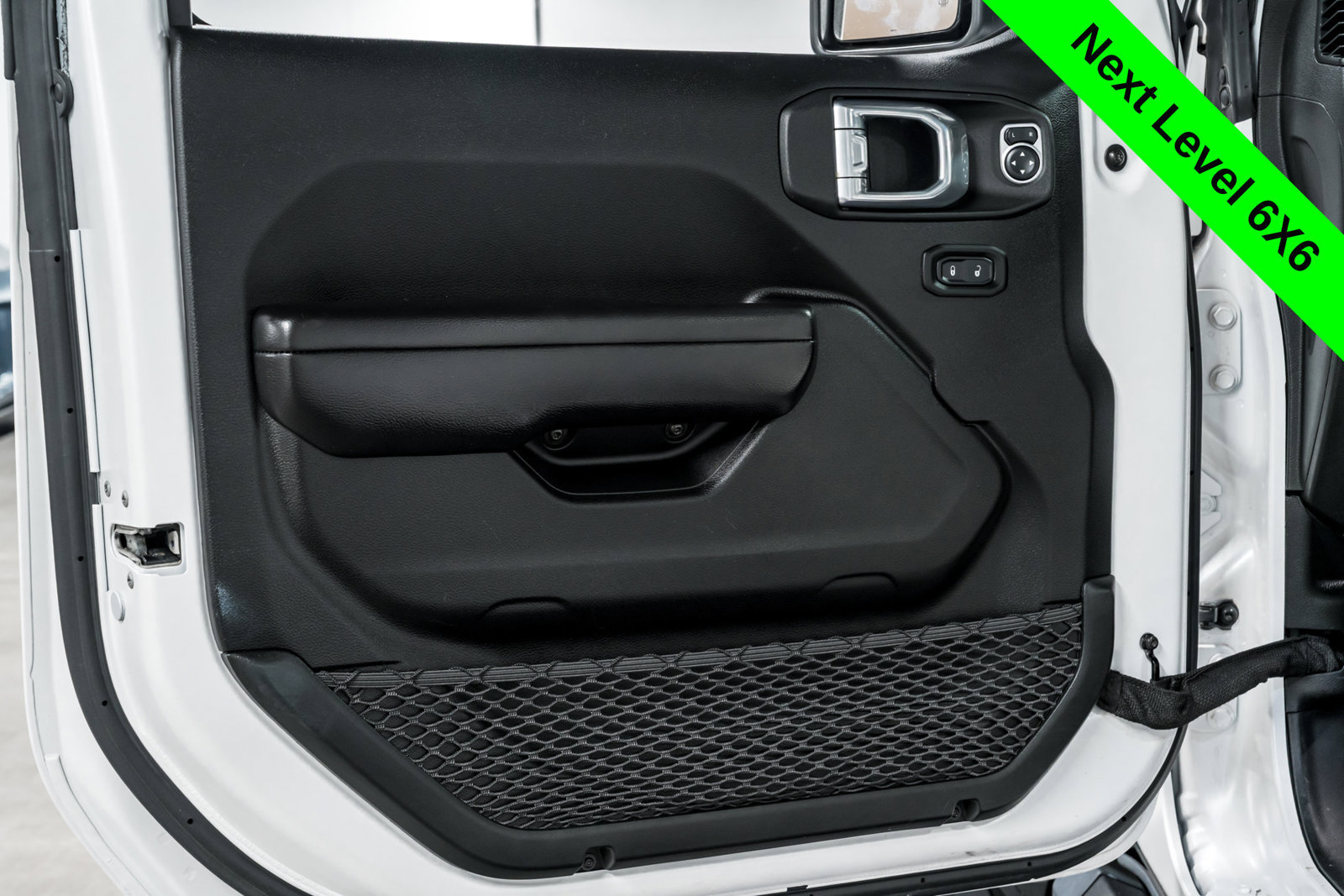 Used 2021 Jeep Gladiator Sport AWD/4WD image 9