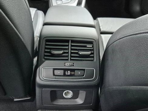 Used 2017 Audi A4 2.0T Ultra Premium w/ Convenience Package FWD image 17