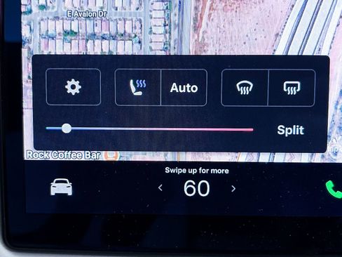 Used 2022 Tesla Model X image 23