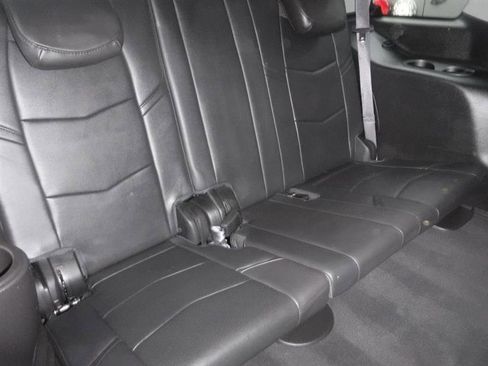 Used 2015 Cadillac Escalade Premium RWD image 36