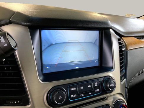 Used 2020 GMC Yukon XL Denali w/ Denali Premium Package AWD/4WD image 26
