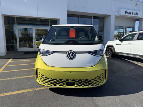 New 2025 Volkswagen ID. Buzz 1st Edition image 2