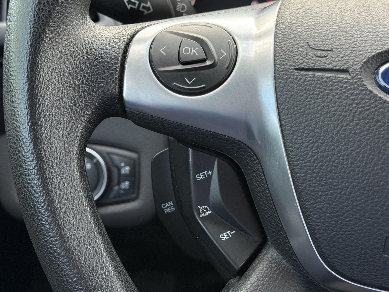 Used 2015 Ford Escape SE w/ Equipment Group 201A FWD image 30