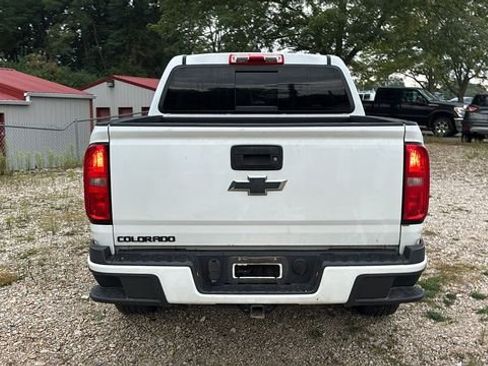 Used 2018 Chevrolet Colorado Z71 AWD/4WD image 29