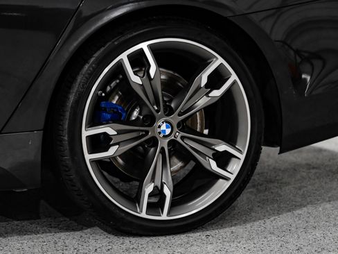 Used 2019 BMW M550i xDrive w/ Premium Package 2 AWD/4WD image 76