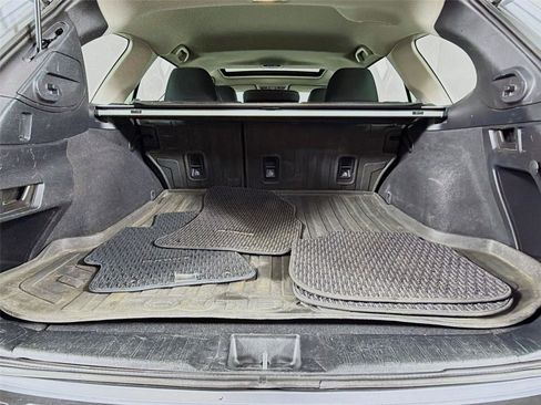 Used 2017 Subaru Outback 2.5i Premium image 24