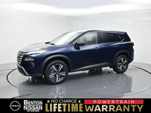 Used 2026 Nissan Rogue SL FWD image 1