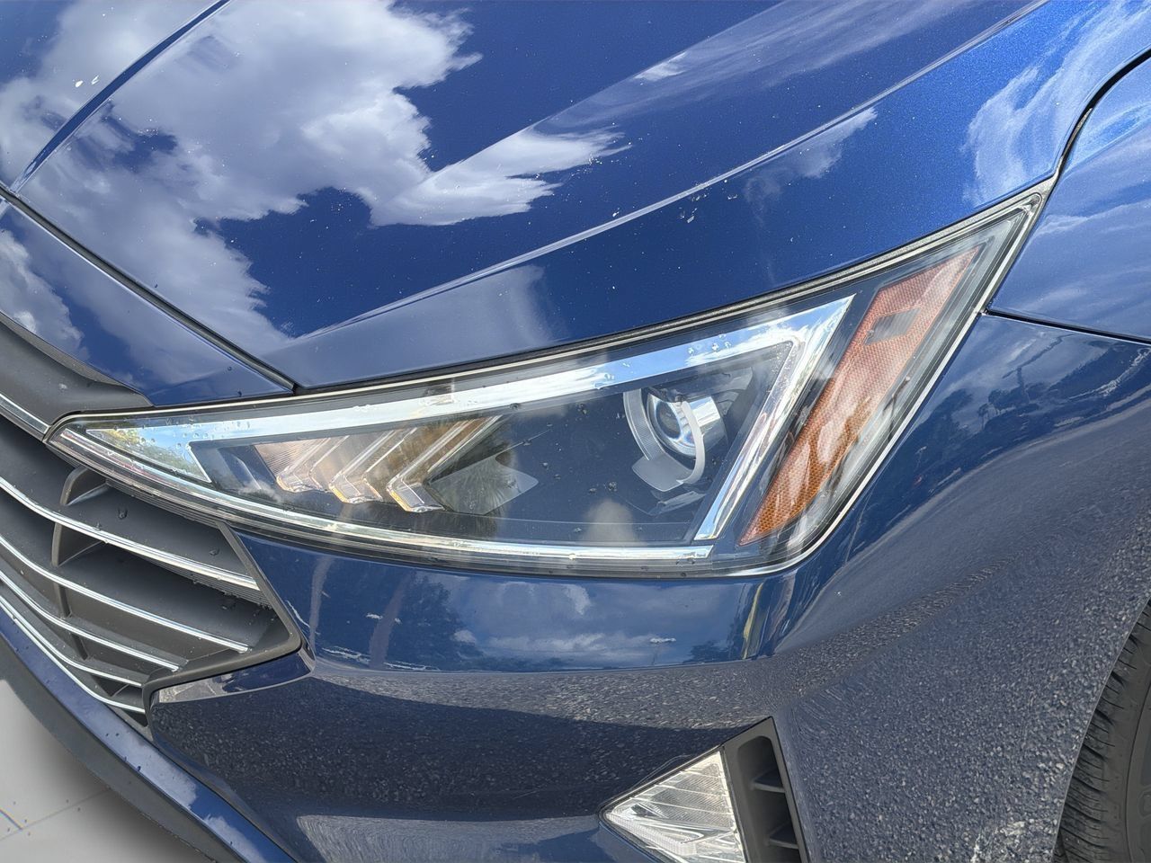 Used 2020 Hyundai Elantra SE FWD image 6