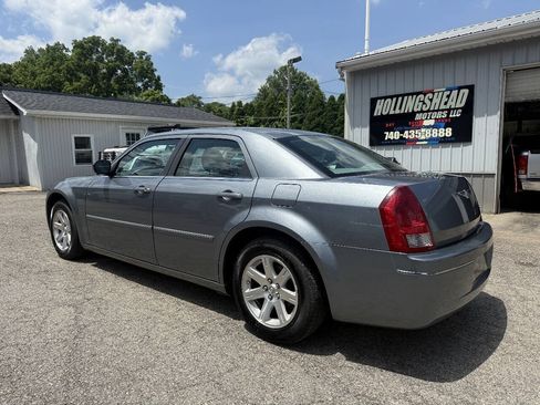 Used 2006 Chrysler 300 Touring w/ Protection Group RWD image 6