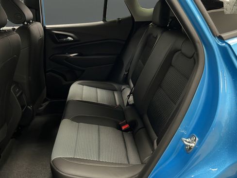 New 2026 Chevrolet Trax LT w/ Driver Confidence Package FWD image 22