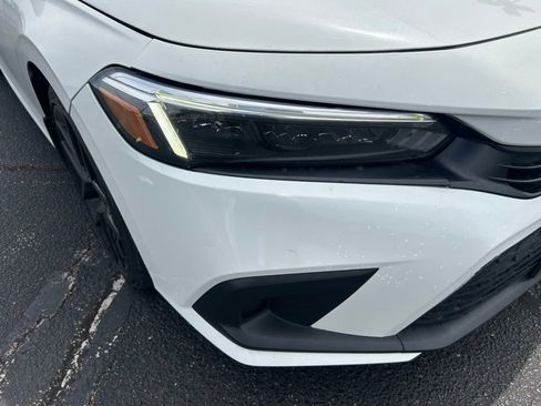 Used 2022 Honda Civic Sport image 2