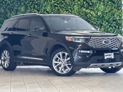 Certified 2021 Ford Explorer Platinum w/ Equipment Group 601A
