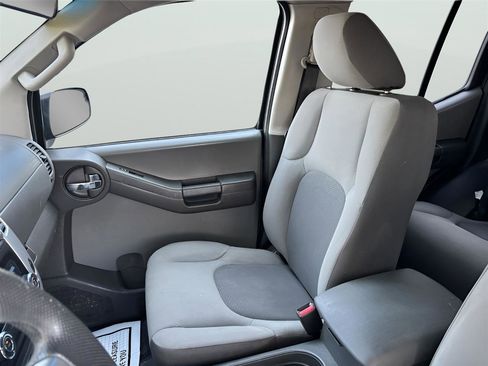 Used 2013 Nissan Xterra S image 13