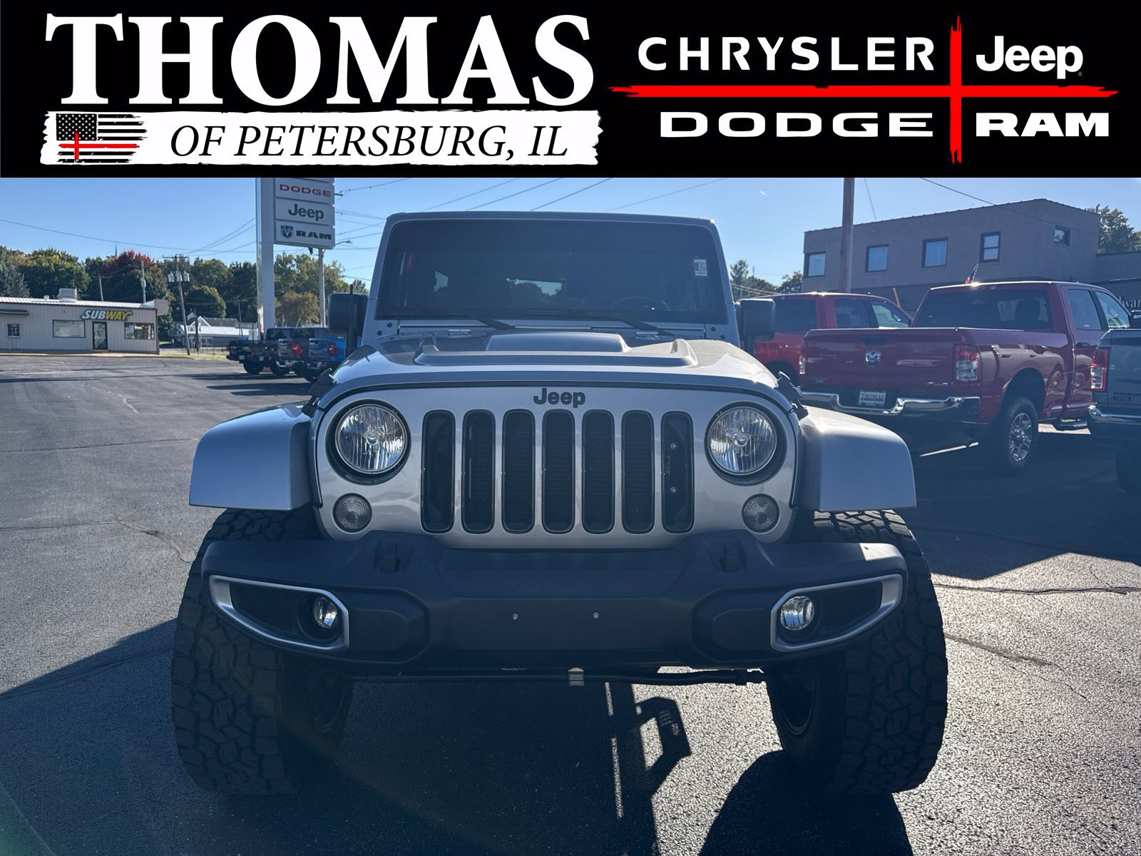 Used 2018 Jeep Wrangler Unlimited Sahara w/ Dual Top Group AWD/4WD image 2