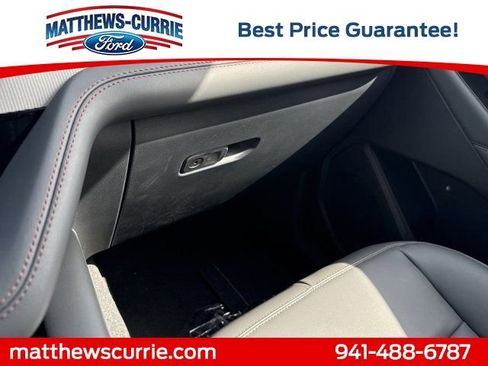 New 2026 Ford Explorer Active w/ Active Comfort Package image 24