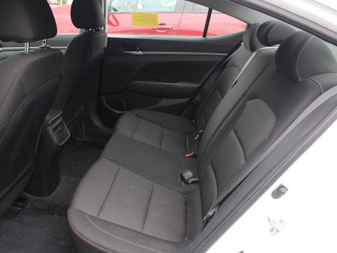 Used 2018 Hyundai Elantra SEL FWD image 6