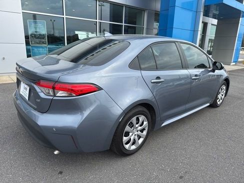 Used 2025 Toyota Corolla LE w/ Convenience Package image 7