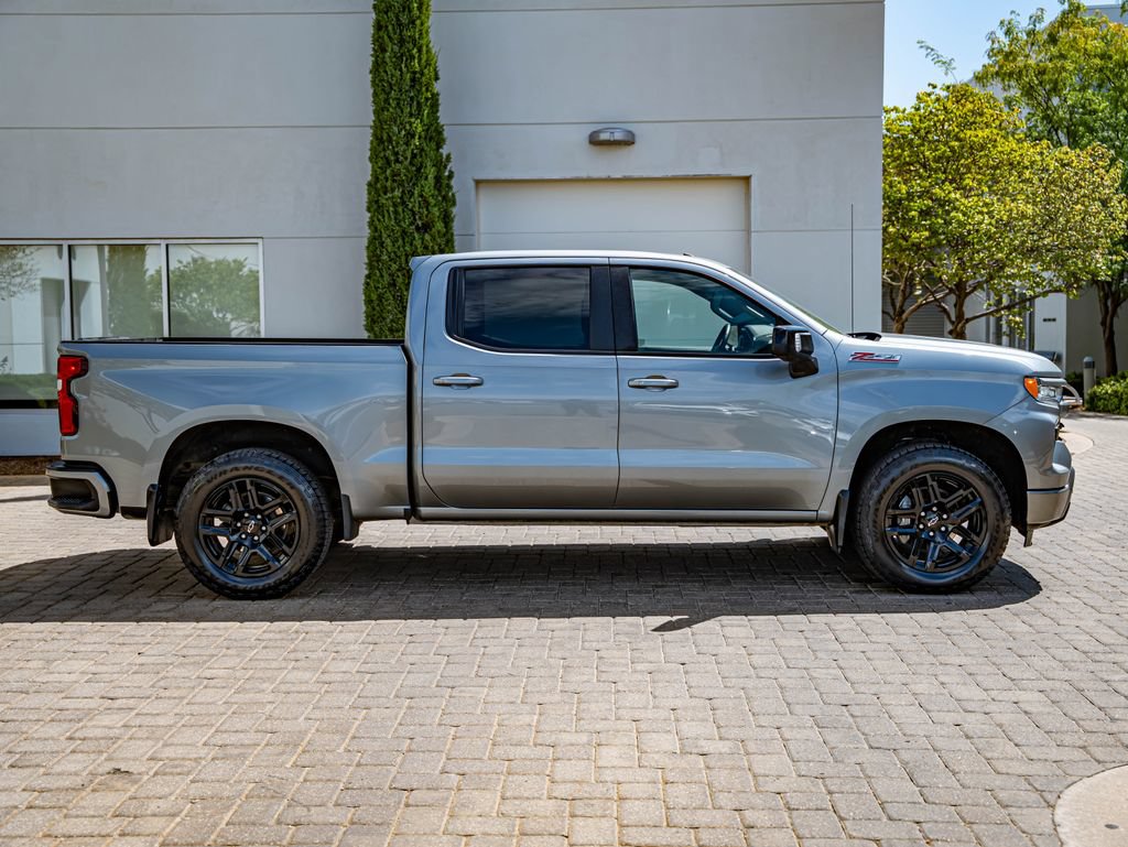 Used 2024 Chevrolet Silverado 1500 RST w/ Convenience Package II AWD/4WD image 4