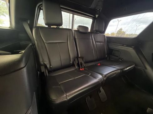Used 2019 Ford Expedition XLT w/ Equipment Group 201A AWD/4WD image 10