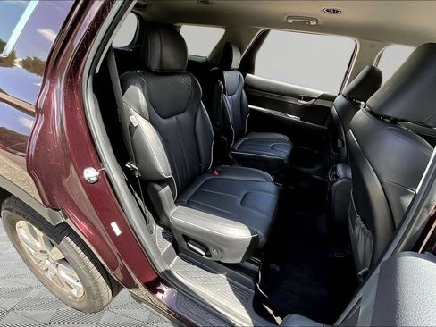 Used 2024 Hyundai Palisade SEL FWD image 24