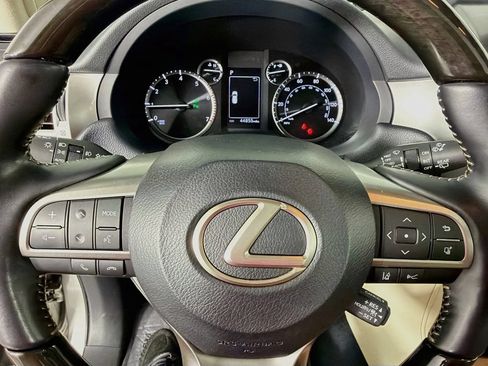 Used 2023 Lexus GX 460 Premium AWD/4WD image 16