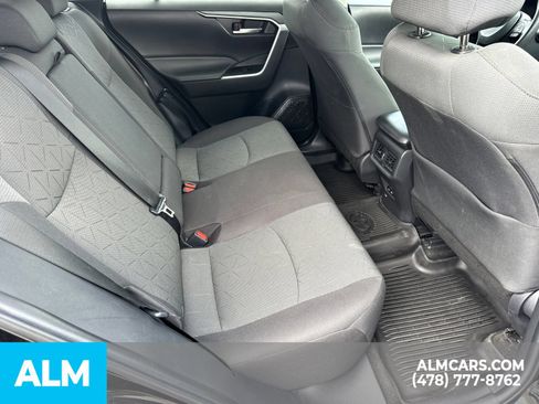 Used 2023 Toyota RAV4 XLE FWD image 17