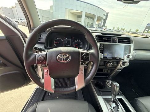 Used 2022 Toyota 4Runner SR5 Premium AWD/4WD image 14