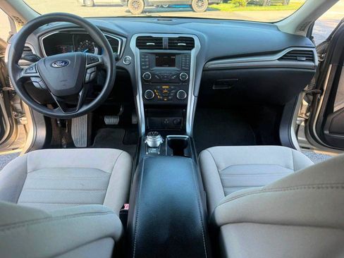 Used 2018 Ford Fusion S FWD image 18